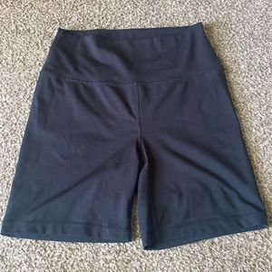 YOGALICIOUS LUX BIKER SHORTS LARGE